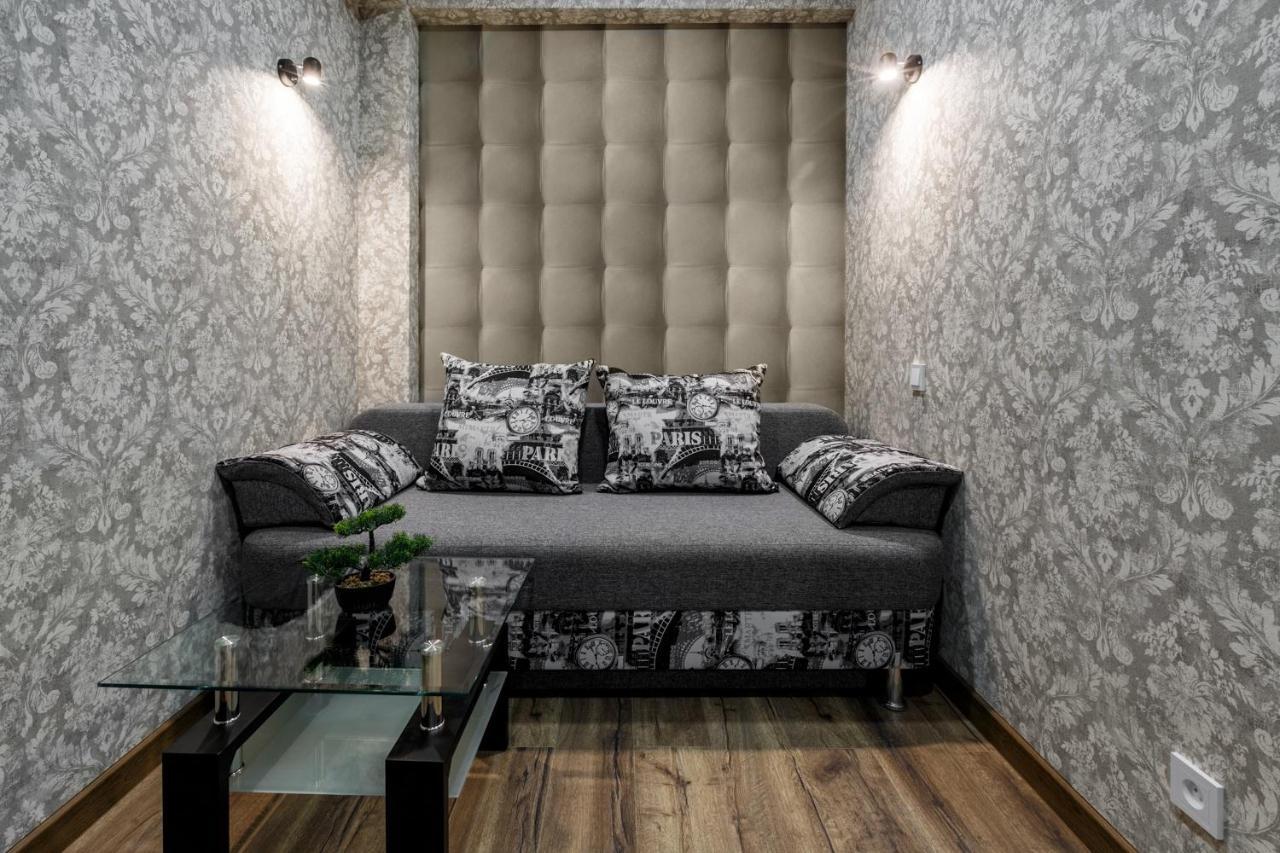 Apartment In The Center! Panoramic Windows! Fireplace! Chisinau Exterior foto