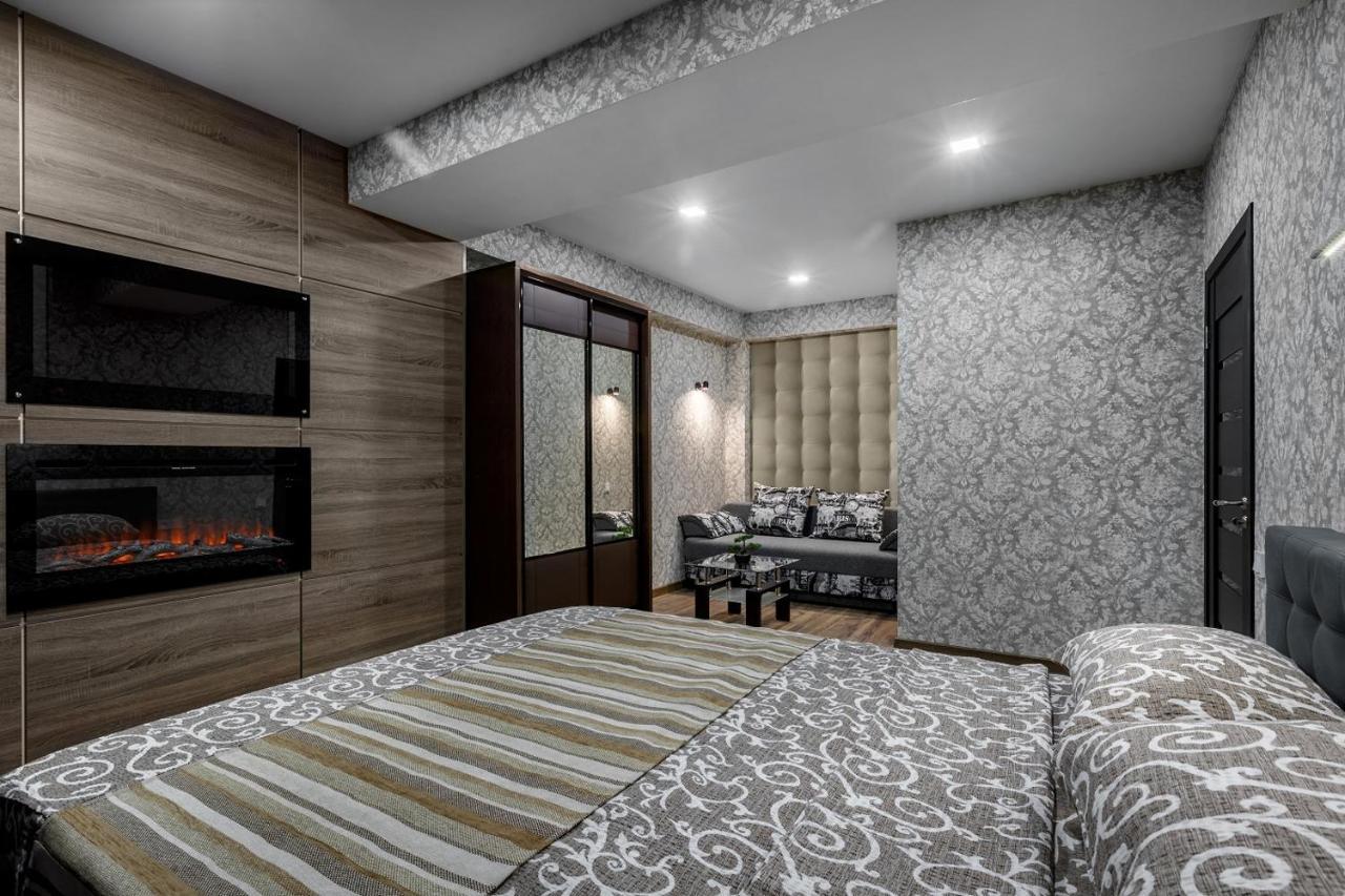 Apartment In The Center! Panoramic Windows! Fireplace! Chisinau Exterior foto