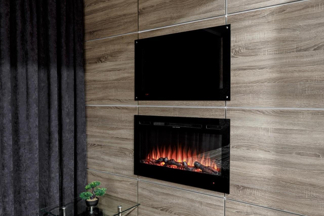 Apartment In The Center! Panoramic Windows! Fireplace! Chisinau Exterior foto